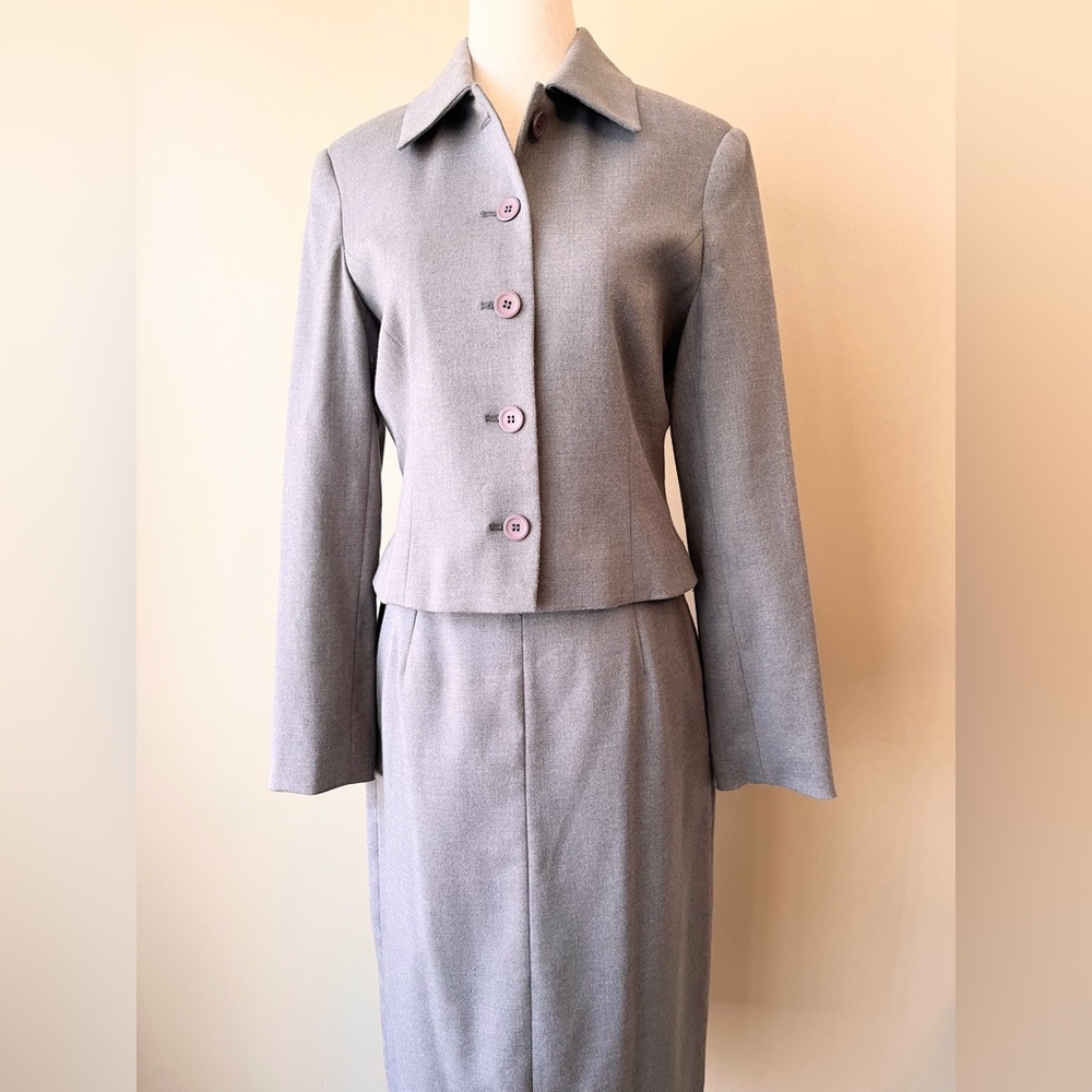 Elegant Fully Lined Tailored Gray Suit Set